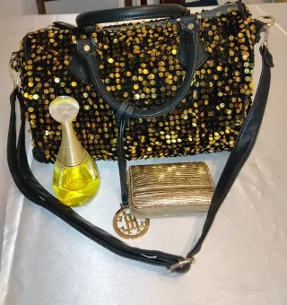 Bolso lentejuelas negro y dorado
