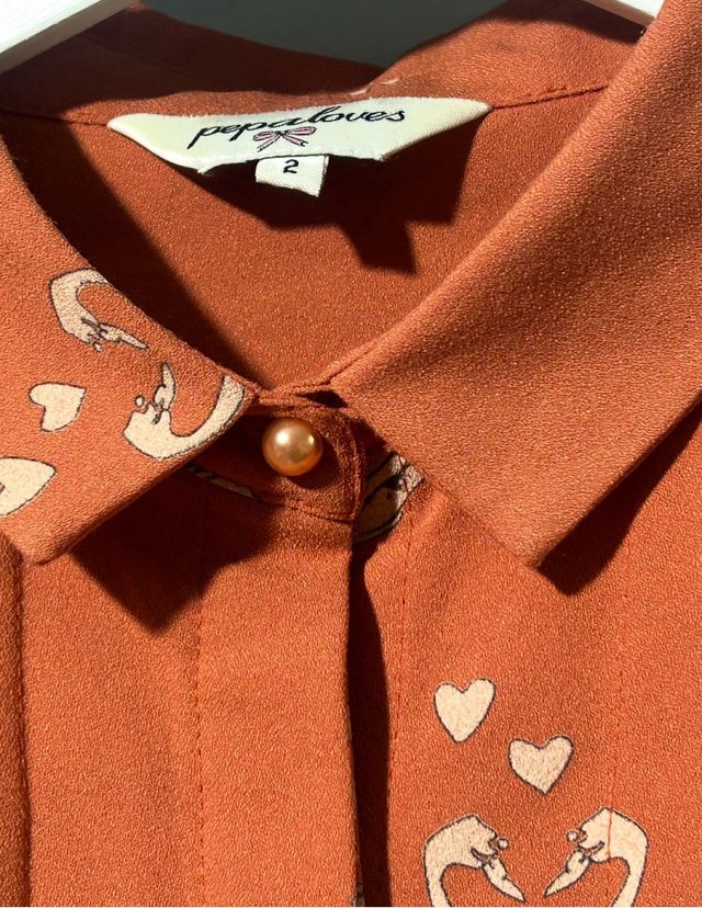 Camisa Paulaloves Estampado Cisnes y Corazones