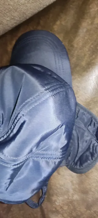 Gorra impermeable azul