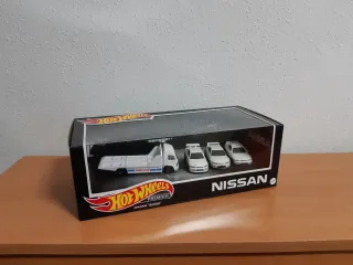Hot Wheels Diorama Nissan Skyline