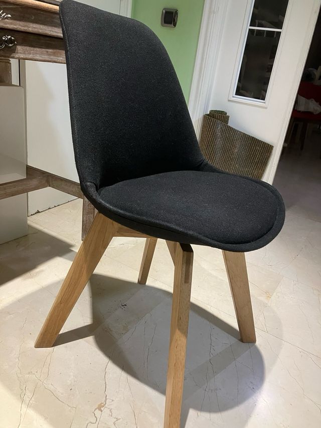 Silla escandinava MAISONS DU MONDE negra