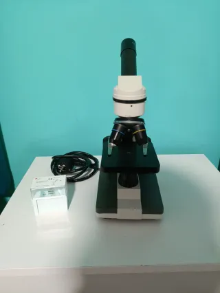 Microscopio Profesional Laboratorio