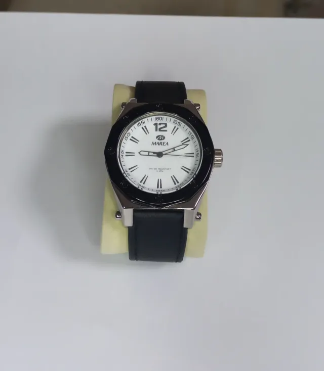 Reloj Marea Caballero Negro y Blanco