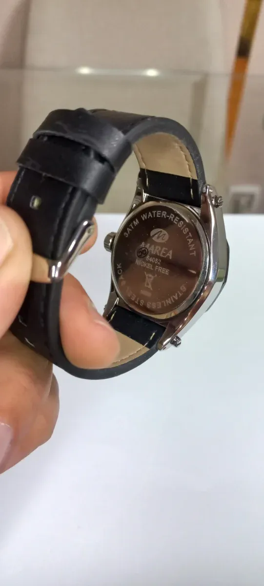 Reloj Marea Caballero Negro y Blanco