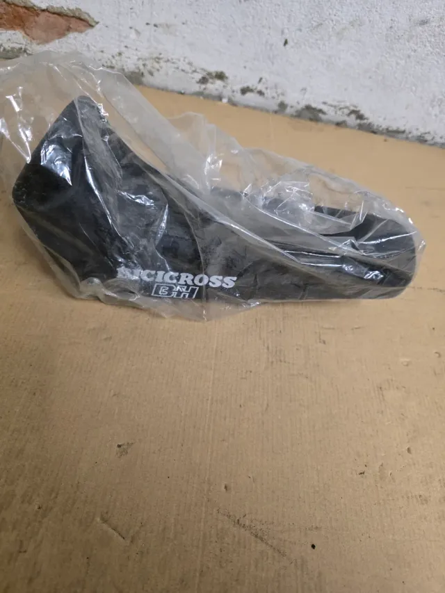 Sillín BH Bicicross Pequeño NOS