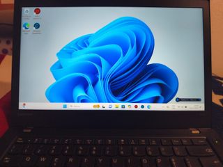 Portátil Lenovo ThinkPad Negro