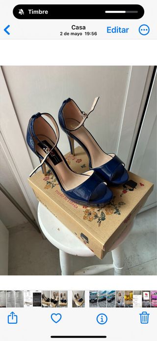 Scarpe col tacco blu