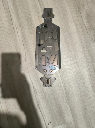 Chasis Mugen MBX8 nitro