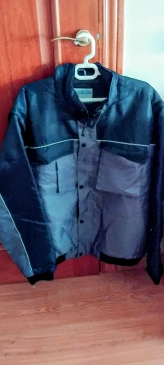 Chaqueta tipo Gore-Tex