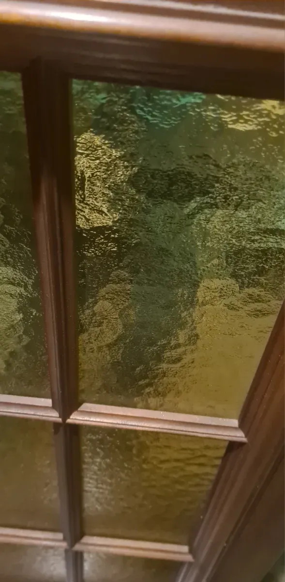 Puertas para vitrina con cristal texturizado