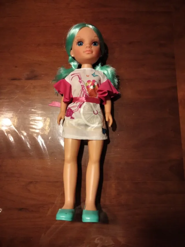 Bambola Nancy con capelli blu