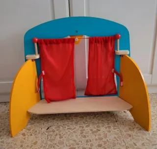 Teatro infantil con 4 marionetas. Imaginarium