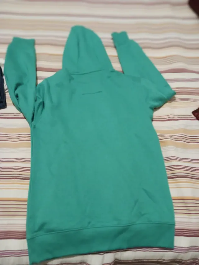 Sudadera verde Original de Irlanda