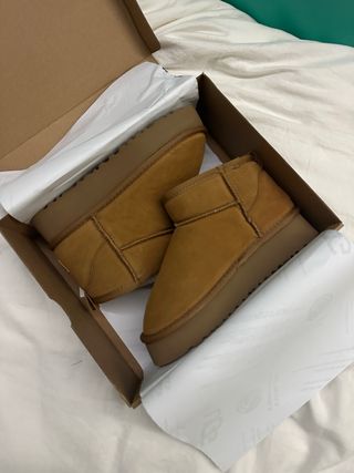 Botas UGG Castanhas Tamanho M