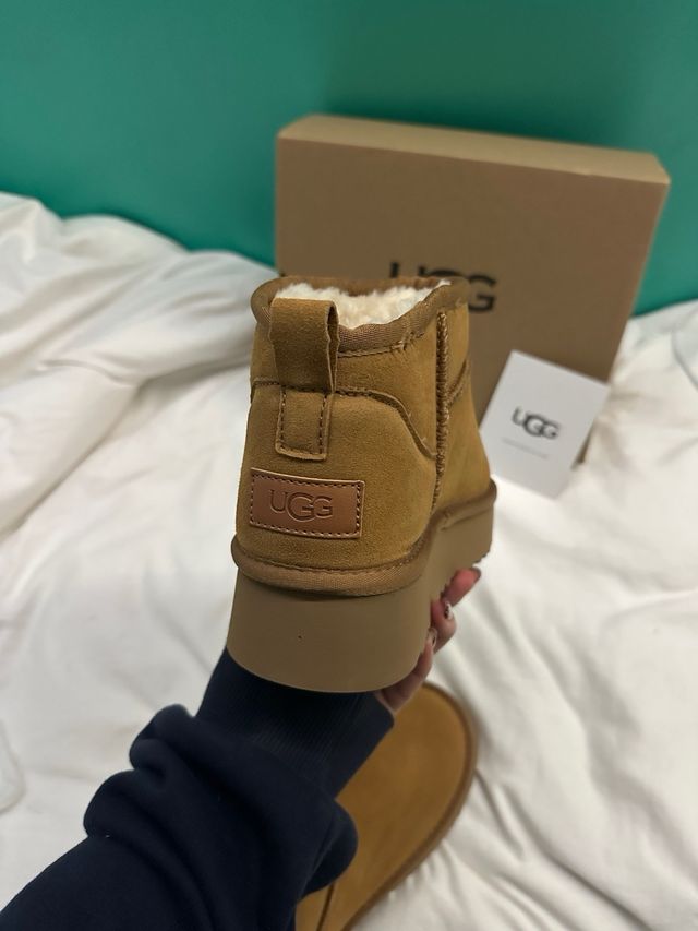 Botas UGG Castanhas Tamanho M