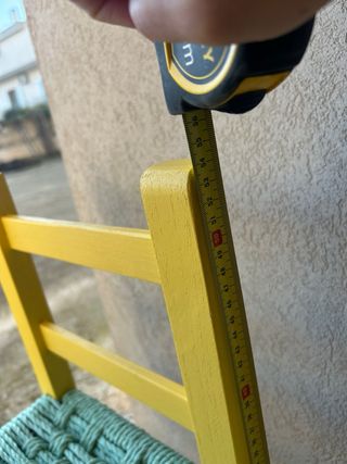 Sediolina gialla con seduta in corda