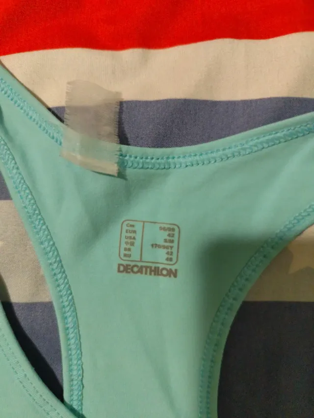 Camiseta tirantes azul deportiva