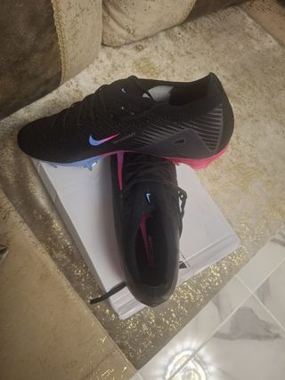 Scarpe da calcio nuove da indossare