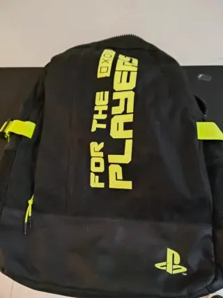 Mochila PlayStation Negra y Amarilla