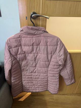 Cazadora acolchada rosa