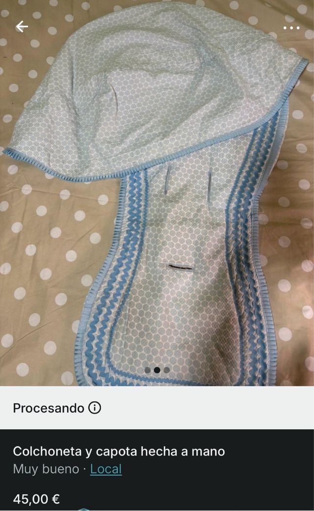 Colchoneta y capota hecha a mano