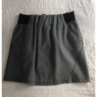 Minifalda Zara Gris y Negra