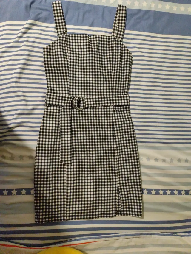 Vestido cuadros blanco y negro