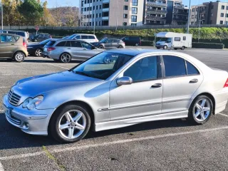 Mercedes-Benz Clase C 2006