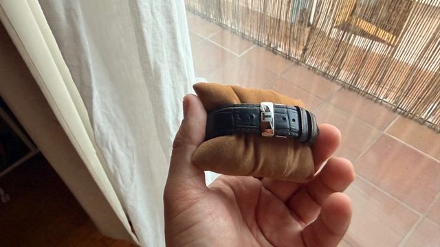 Reloj Tissot Open Heart Negro y Plateado