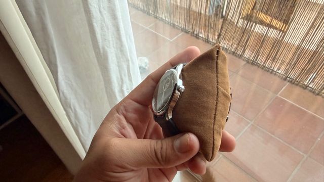 Reloj Tissot Open Heart Negro y Plateado