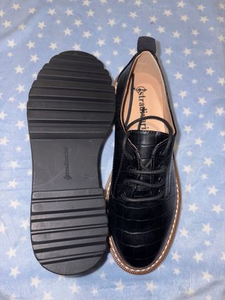 Scarpe Stradivarius nere da donna