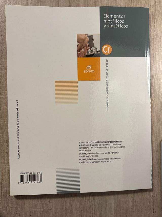 Elementos metálicos y sintéticos