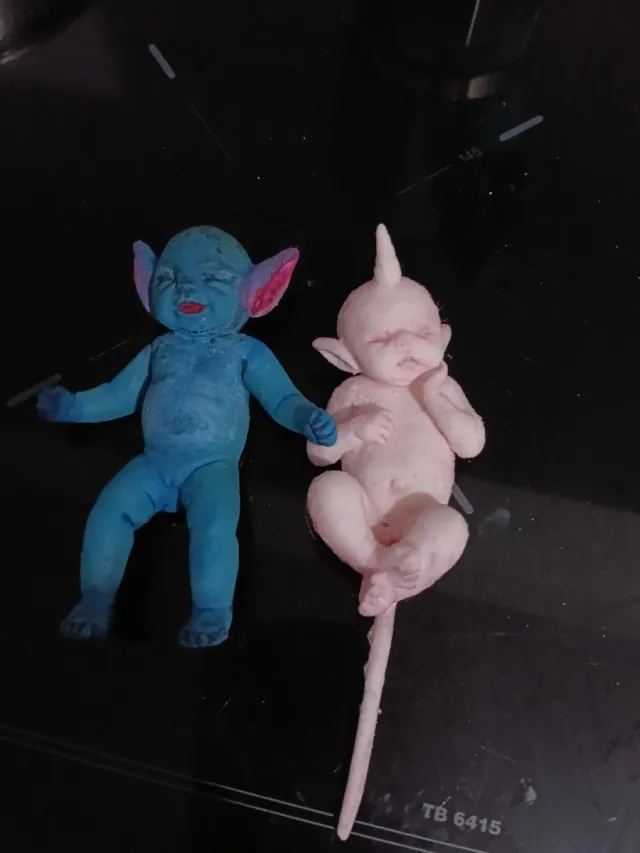 Muñecos de silicona bebé