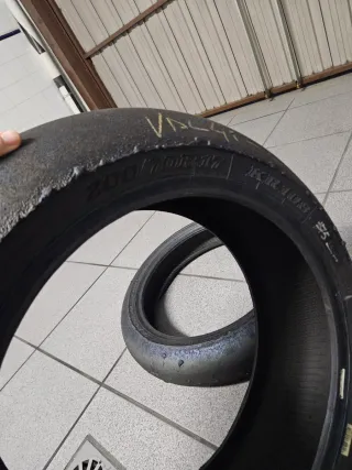 Neumático Dunlop KR