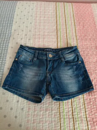 Pantalón corto vaquero Guess niña azul