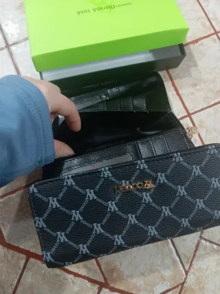 Portafoglio da donna Coveri