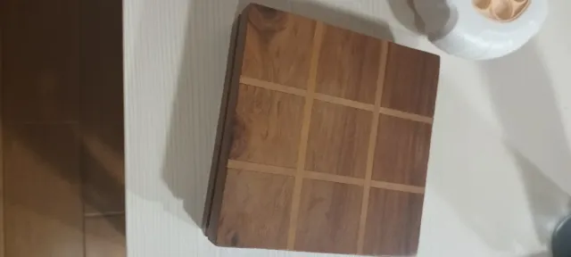 Juegos infantiles: Bloques y 3 en raya y popis.