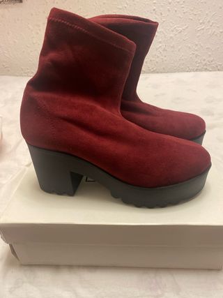 Botín tacón BLACK LAB granate   Talla 38