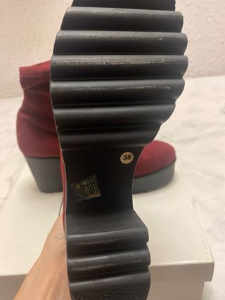 Botín tacón BLACK LAB granate   Talla 38