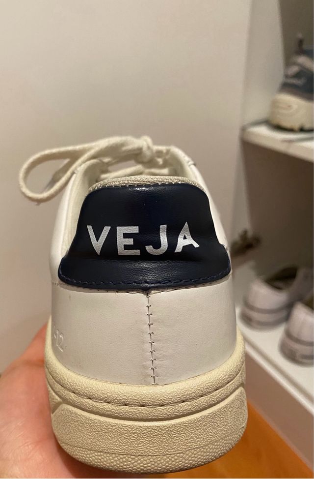 Zapatillas Veja V-10 Blancas y Rojas