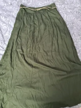 Falda Larga Verde con Cinturón estampado