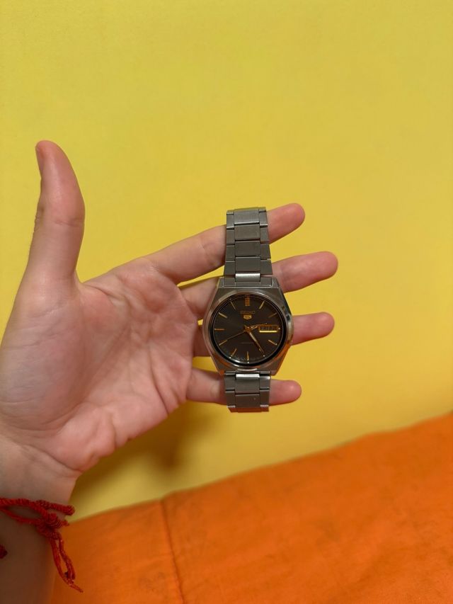 Reloj Seiko 5 Azul, Plateado y Dorado