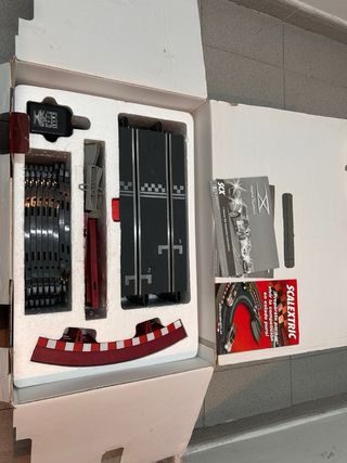 Scalextric Basic Set Coches Digital System