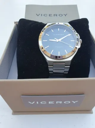 Reloj Viceroy Negro y Plateado Nuevo