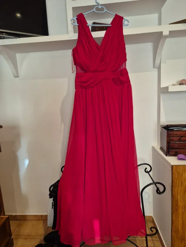 Precioso vestido rojo largo