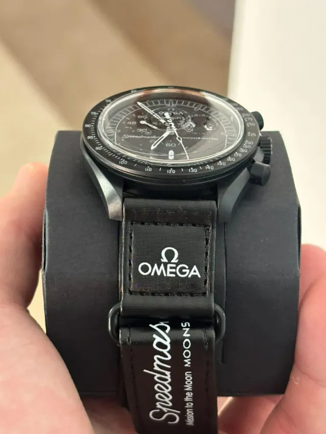 Omega x Swatch Mission to the Moonphase Negro