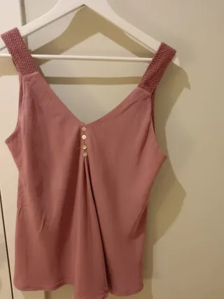 Blusa tirantes rosa