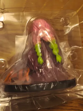 Demon Slayer Ichiban Kuji Nezuko & Mitsuri Figure