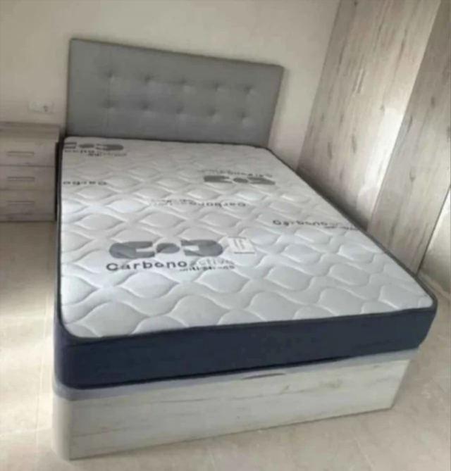 Canapés Canapés y colchón