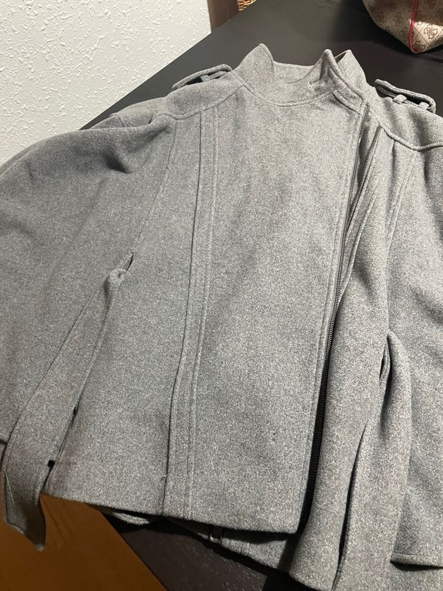 Capa Sisley Gris Talla Única